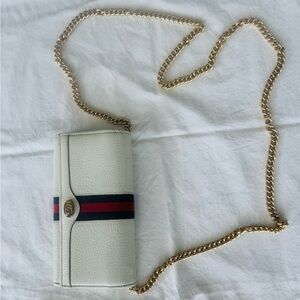 Gucci White Leather Gold Chain Wallet with Blue and Red Stripes